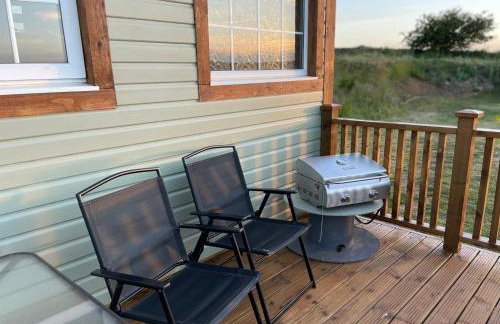 Cuddles & Bubbles Cozy Cabin with jacuzzi spa hot tub - Foto 18