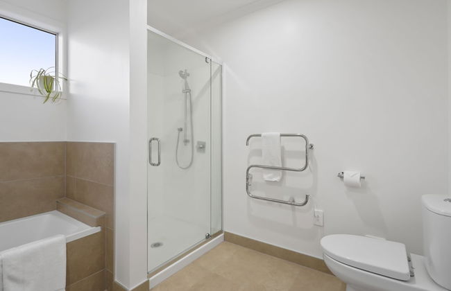 Modern 3BR Family House - Yard & Big TV - Foto 33