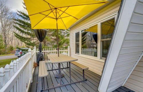 Game Room, Hot Tub and Fire Pit Pocono Lake Escape! - Foto 24