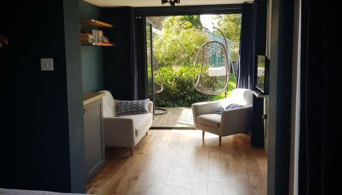 Modern 1-bed apartment, plus parking, near Oxford and the JR - Foto 2, Garden view