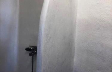 Salty Kisses and Sandy Toes, Seafront Syrmata Houses Authentic Milos Stay - Foto 16