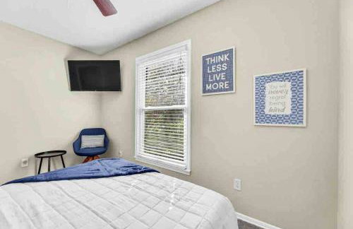 Greensboro Get-together, K Bed, Secret Playroom, central location - Foto 30