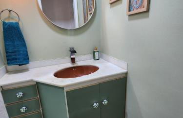 Charmoso apartamento perto da praia - Foto 35