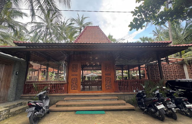 Villa Lova Sambirenteng - Foto 19