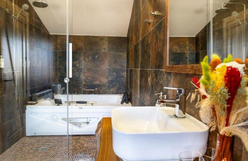 Apartamentos rurales Posada de Monfragüe con jacuzzi - Foto 26