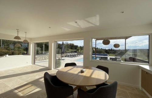 Maison à Saint-Remèze avec Piscine, 8 Pers, Animaux Acceptés, Jardin 2000m² et Studio Indépendant - FR-1-382-201 - Foto 5
