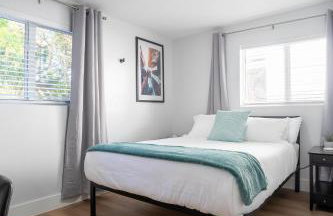 5BR HotTubPoolTableMiniGolf 7 min to Wynwood - Foto 6