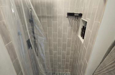 Sanford Suite King Bed Work-Ready Near Beach MCO - Foto 3