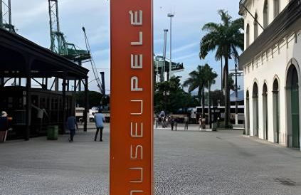 Perto da Praia com ar e estacionamento - Foto 41