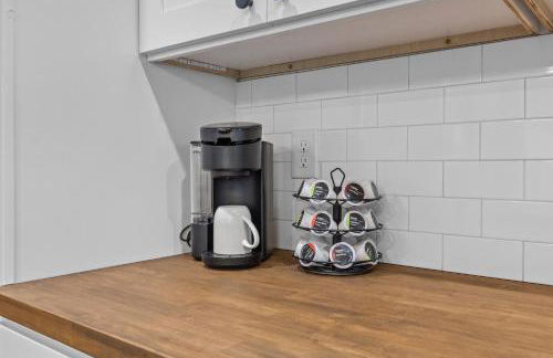 Uptown Elegant Escape | JZ Vacation Rentals - Foto 11