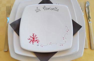 LA CROISETTE Agriturismo - Farmhouse - Foto 32