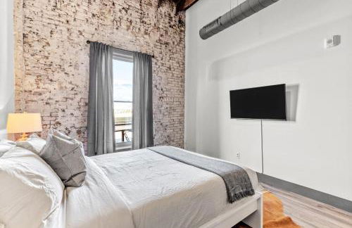 Brick & Bed, Riverfront Lofts, PC 206 - Foto 11