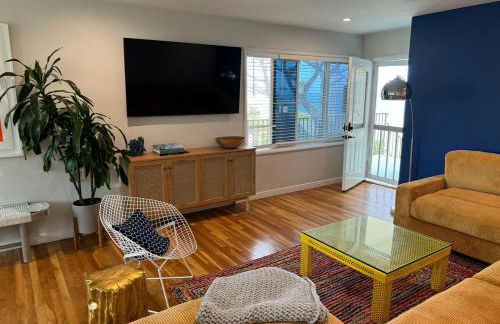 Amazing La Jolla Ocean View 2 bedroom apartment - Photo 2