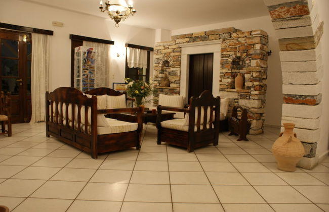 Alkyoni Beach Hotel - Photo 3