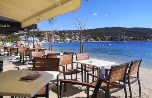 VILLA OCEAN BREEZE with pool - Foto 49