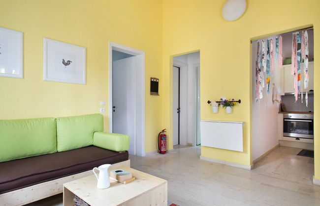 Cute Yellow Handmade House With Garden - Photo 41