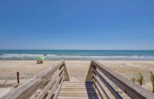 Bombastic Home - Steps to Beach - GameRm - Hot Tub - Pet Friendly - Foto 1
