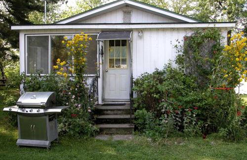 Peaceful Cottage Rental with Lake Champlain Views on Missisquoi Bay in Vermont - Foto 1