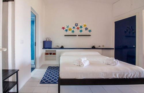 GuestHost - Villa With Private Garden, Parking & Shared Pool! - Foto 15