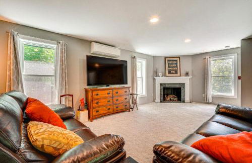 Wilmington Retreat Near Trails, Skiing and Festivals - Photo 1