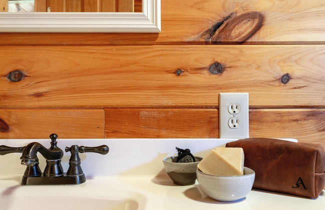 Secluded w/ Deck Views, Hot Tub, & Ping Pong Hudson in the Berks by Avantstay - Foto 107