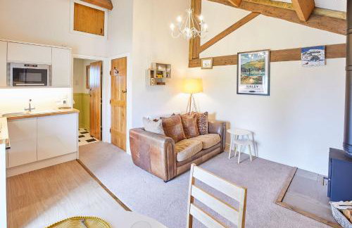 Host & Stay - The Hayloft - Photo 11