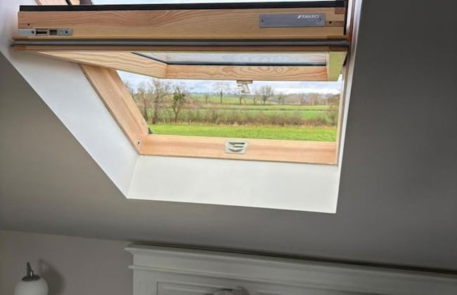 Lisburn - 1 Bedroom - Sleeps 2 - Street Parking - Foto 1