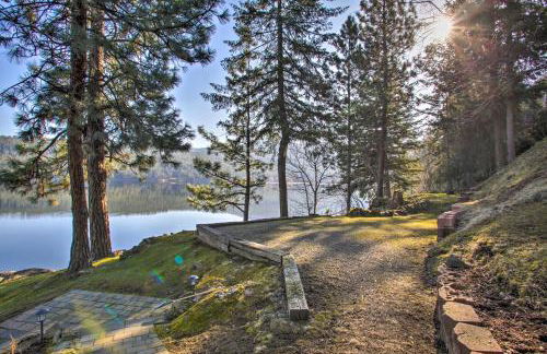 Luxurious Liberty Lake Hideaway with Hot Tub! - Foto 23