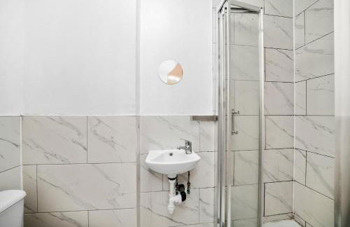 Famous Brick Lane - 1 Bed London Flat with Large Patio - Perfect for long stays - Foto 7