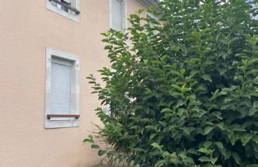 Petit studio avec parking, très bien équipé proche des Thermes et du centre ville Nouvelle literie - Foto 11