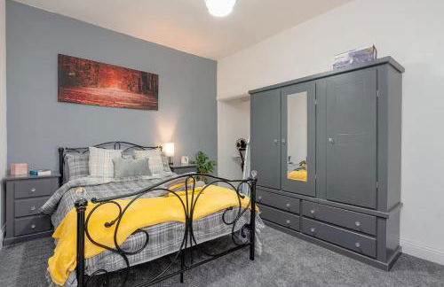 Family-Friendly 2-Bed Home with Games & Fireplace - Foto 4