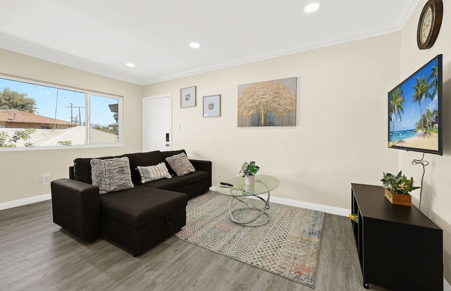 Sunny & Cheerful Near I-10 ~ Queen Beds ~ Parking - Foto 24