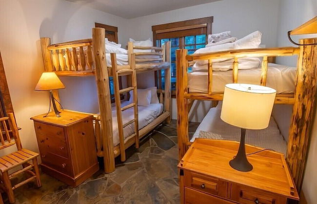 Snow Creek Cabins by Fernie Lodging Co. - Photo 38