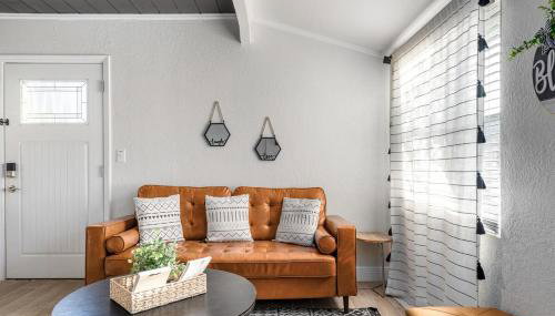 MODERN - Mins to Beach - Walk to Downtown - Free parking - Foto 4