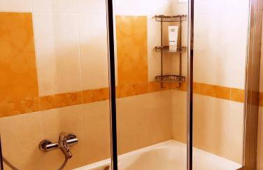 Chara host - Foto 28