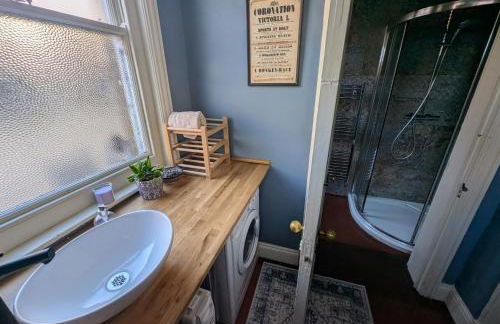 The Writer's Retreat Ground Floor Apartment - Photo 35