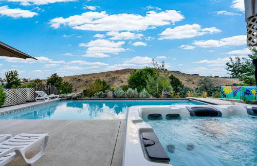 Epic Hillside Retreat Htd Pool HotTub Golf 4400sf - Foto 13