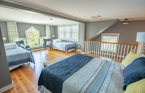 Beautiful Home 30 Feet from the Sand at Spofford Lake! - Foto 28