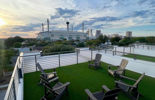 3BR 35BA Rooftop View - Walk to Alamo Dome - Foto 22