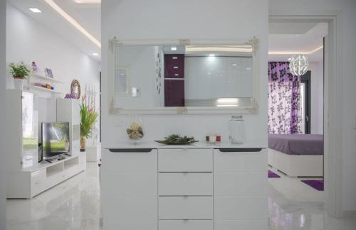 Villa in Messonghi with Pool and Sea Nearby - Foto 12