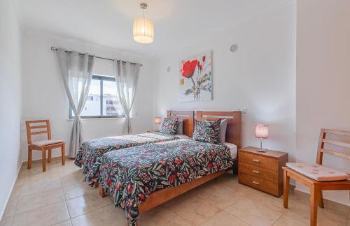 Stylish Apartment - Steps from Marina, Center & Beach - Foto 15