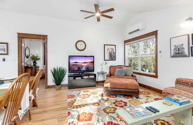 The Beautiful Bear’s Den! Walk to Old Town & CSU! - Foto 7