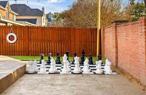 5-BD Vacation Retreat w Pool & Ping Pong - Foto 41