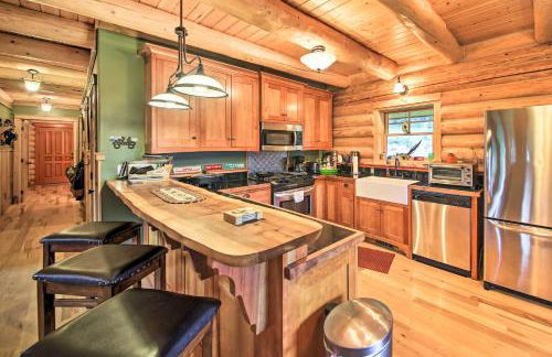 Waterfront Log Home with 95 Acres on Yaak River - Foto 7