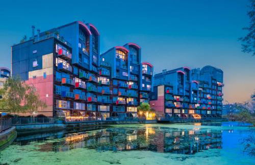 Lovely 3BD Flat, Parking, sleeps SIX close to O2 - Foto 4