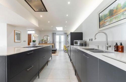 Cotswold Hillside Retreat with Stunning Views - Foto 8