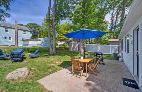 Adorable Beach Cottage - Private Beach Association - Foto 8