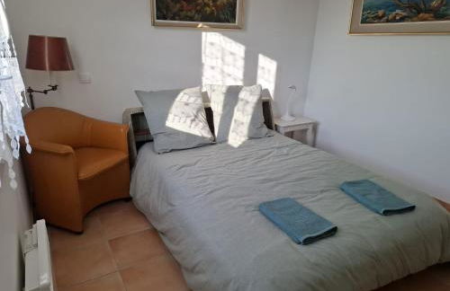 Villa Nicole avec piscine & jardin privés, parking dans le cœur du Luberon, proche Gordes, Roussillon, Goult, Bonnieux - Foto 24