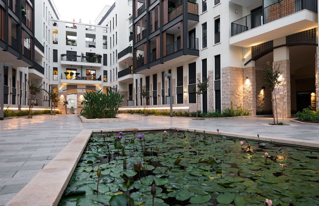 Contemporary & Texture-Rich Hideaway - Foto 33