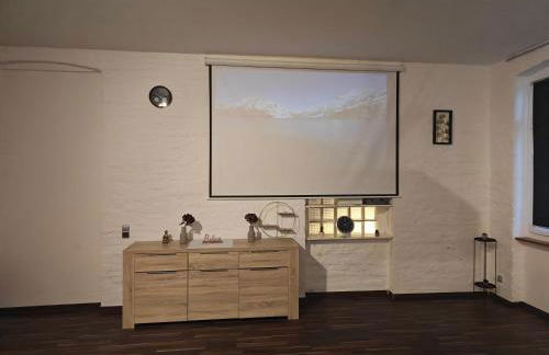 Work and Stay Lüdenscheid 8 Betten 4 Schlafzimmer 2 Duschen mit Billiard und Beamer - Foto 3